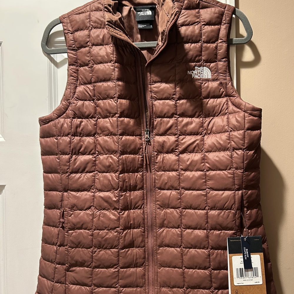 The North Face Women's Quilted Vest in Brown